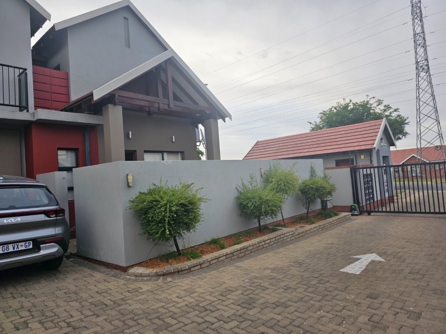 4 Bedroom Property for Sale in Wild Olive Estate Free State
